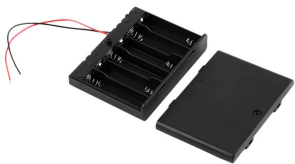 Batteriboks til 6 AA batterier med on/off