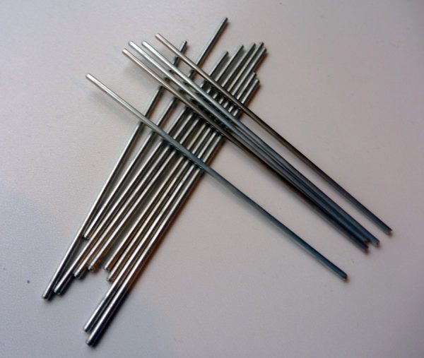Stålaksel - 100 x 2 mm