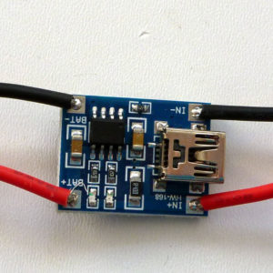 Controller - TP4056 (5V-1A) MINI USB med ledninger til LIPO batteri og solcellepanel modul A eller model C