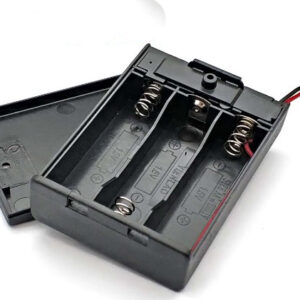 Batteriboks til 3 AA batterier med on/off knap