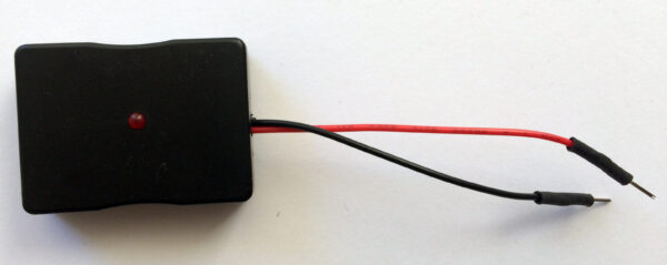 Controller med USB stik til opladning af mobil ved hjælp af et solcellepanel